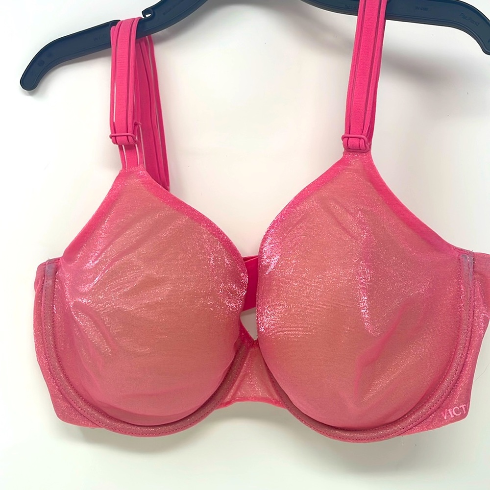 Victoria’s Secret Iridescent Pink Lined Perfect Bra Size 34D Excellent Condition